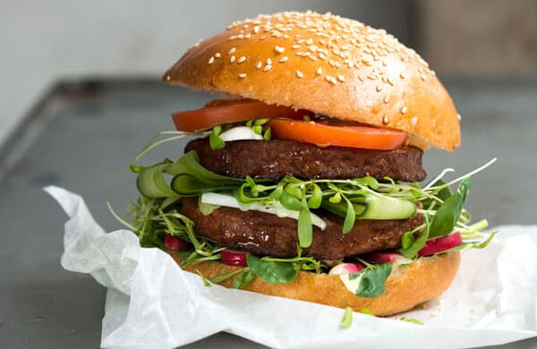 Food_Vegi_Style_Classic_Burger_Elsa-Mifroma-Migros_bearbeitet