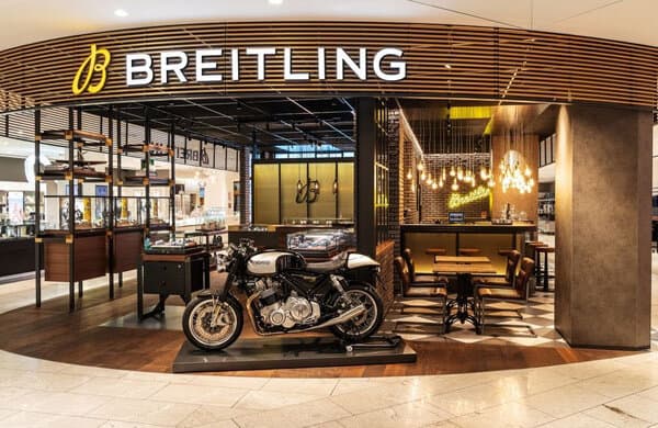 Breitling-Boutique-Zuerich-Jelmoli_bearbeitet