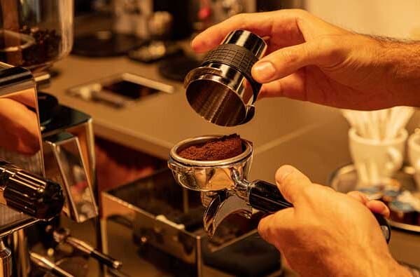 Emmi_Kaffeekompetenzcenter_Barista_bearbeitet