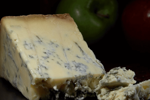 Kaese-Blaukaese_Stilton_PD-Photos_bearbeitet