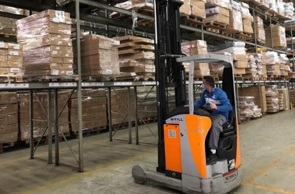 Vedia-SA_Logistik_Ballaigues_bearbeitet