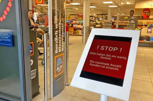 Aldi-Suisse_automatisches-Zaehlsystem_rot_bearbeitet