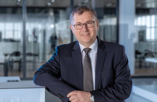 BINDER-INTERIOR_Christian-Binder_Portrait_bearbeitet