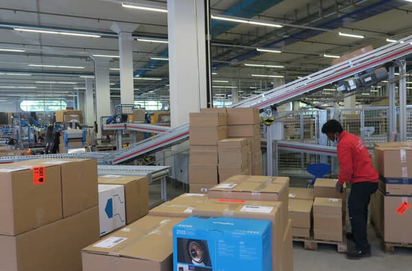 Competec-Willisau-2022_Logistikzentrum_04_bearbeitet