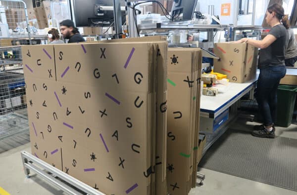 E-Commerce_Digitec_Verpackung_Bild-Altermatt_bearbeitet