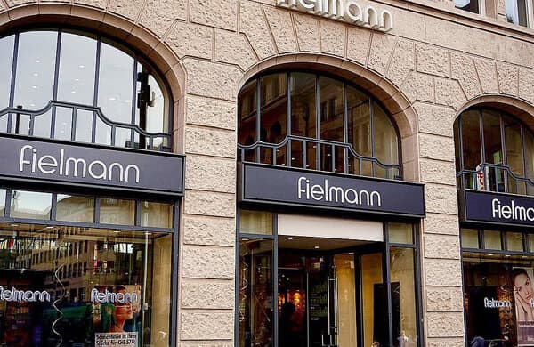 Fielmann_Optiker-Filiale-Basel-Pro-Innerstadt_bearbeitet