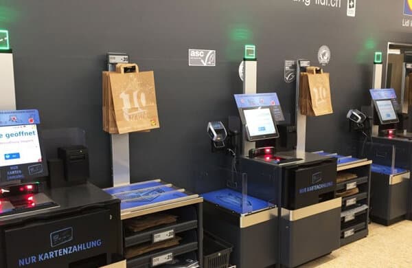 Lidl-Schweiz_Self-Checkout-Kasse_bearbeitet