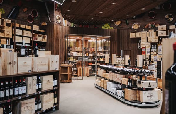 TopCC-BUCHS_Weinabteilung_ANGELA-LAMPRECHT_bearbeitet