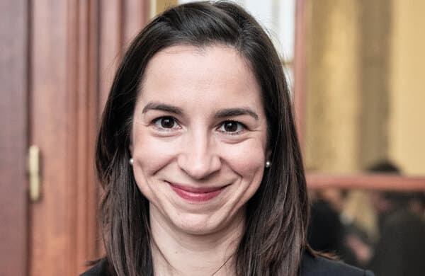 Umdasch_Michaela-Drage_-Engineering-Director-Umdasch_bearbeitet